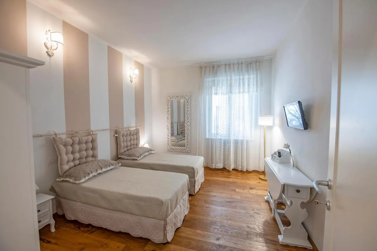 Mamo Florence - Cherubini Apartment Italy