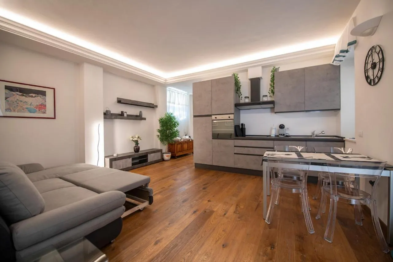 Mamo Florence - Cherubini Apartment contacts